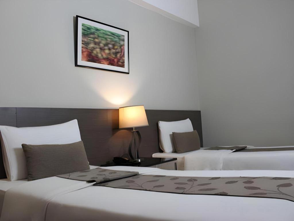 Sequoia Hotel Quezon City Esterno foto