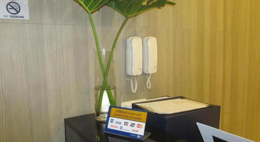 Sequoia Hotel Quezon City Esterno foto